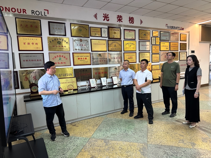 随州市建投公司、随州白沙洲农副产品物流园到朝阳农产品大市场参观考察